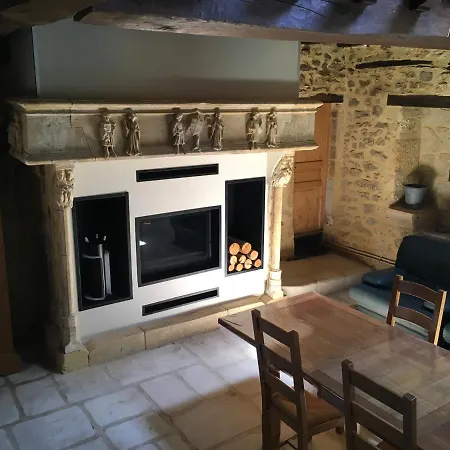 丽焦娜特酒店 3*