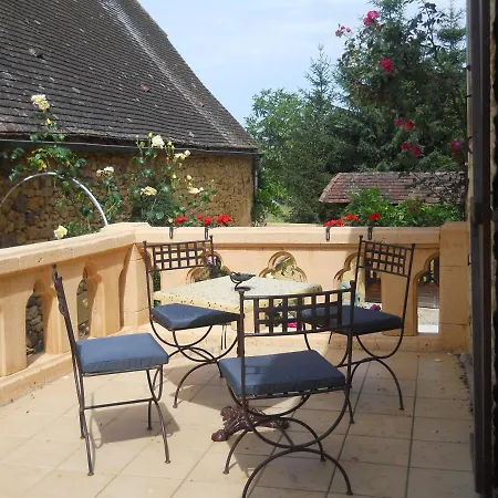 丽焦娜特酒店 3* Nabirat