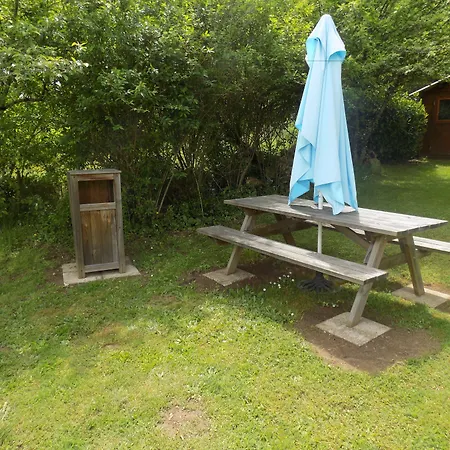 丽焦娜特酒店 3* Nabirat